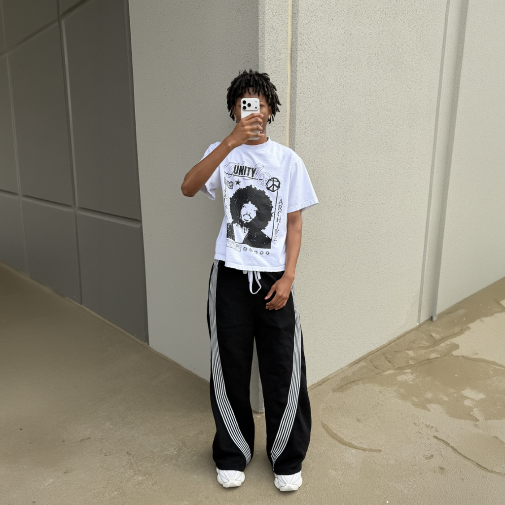 Artist tee